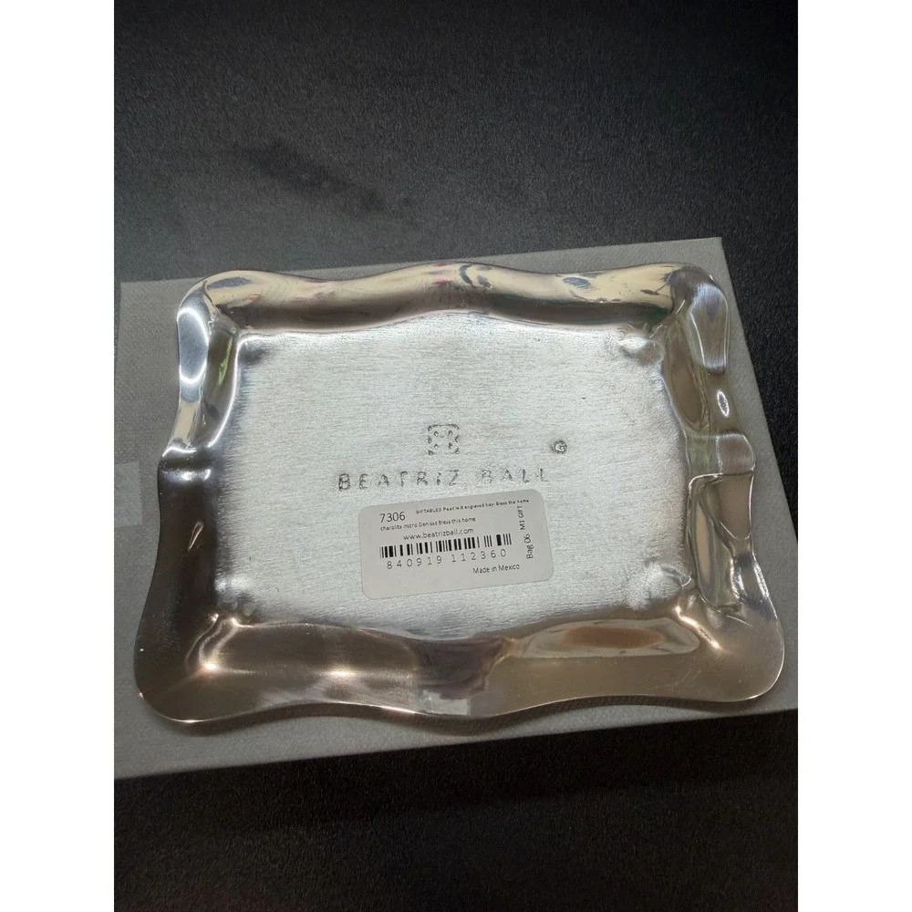 Beatriz Ball Engraved 